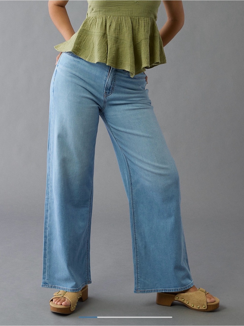 American Eagle Curvy Super High Rise Baggy Wide Leg Jeans